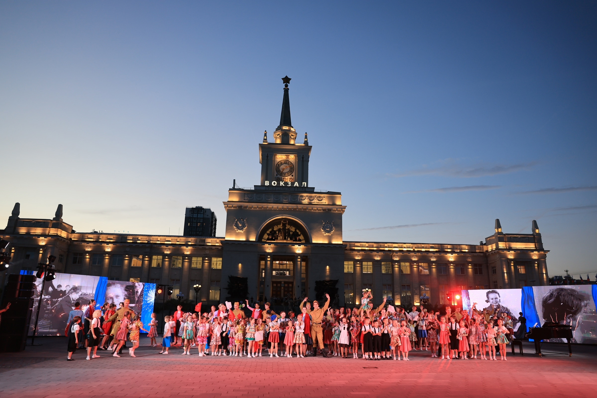 Легендарный фонтан «Детский хоровод»